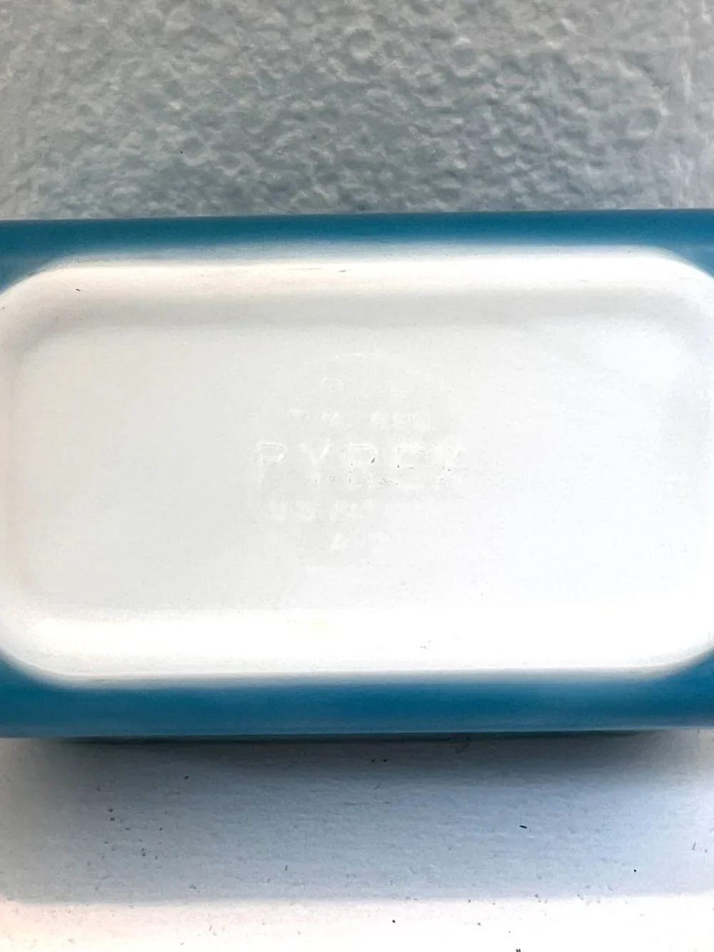 1960s Pyrex 502-B Turquoise Refrigerator Dish 1.5 Pint - Fridgie